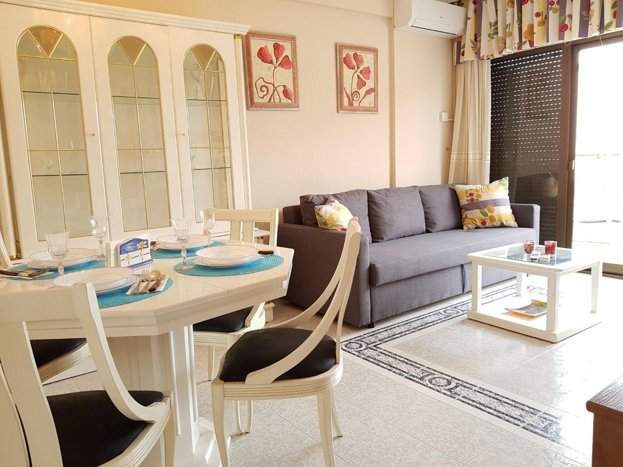Belvilla By Oyo Sky-high Seaside Flat, Cleaning Included Apartment