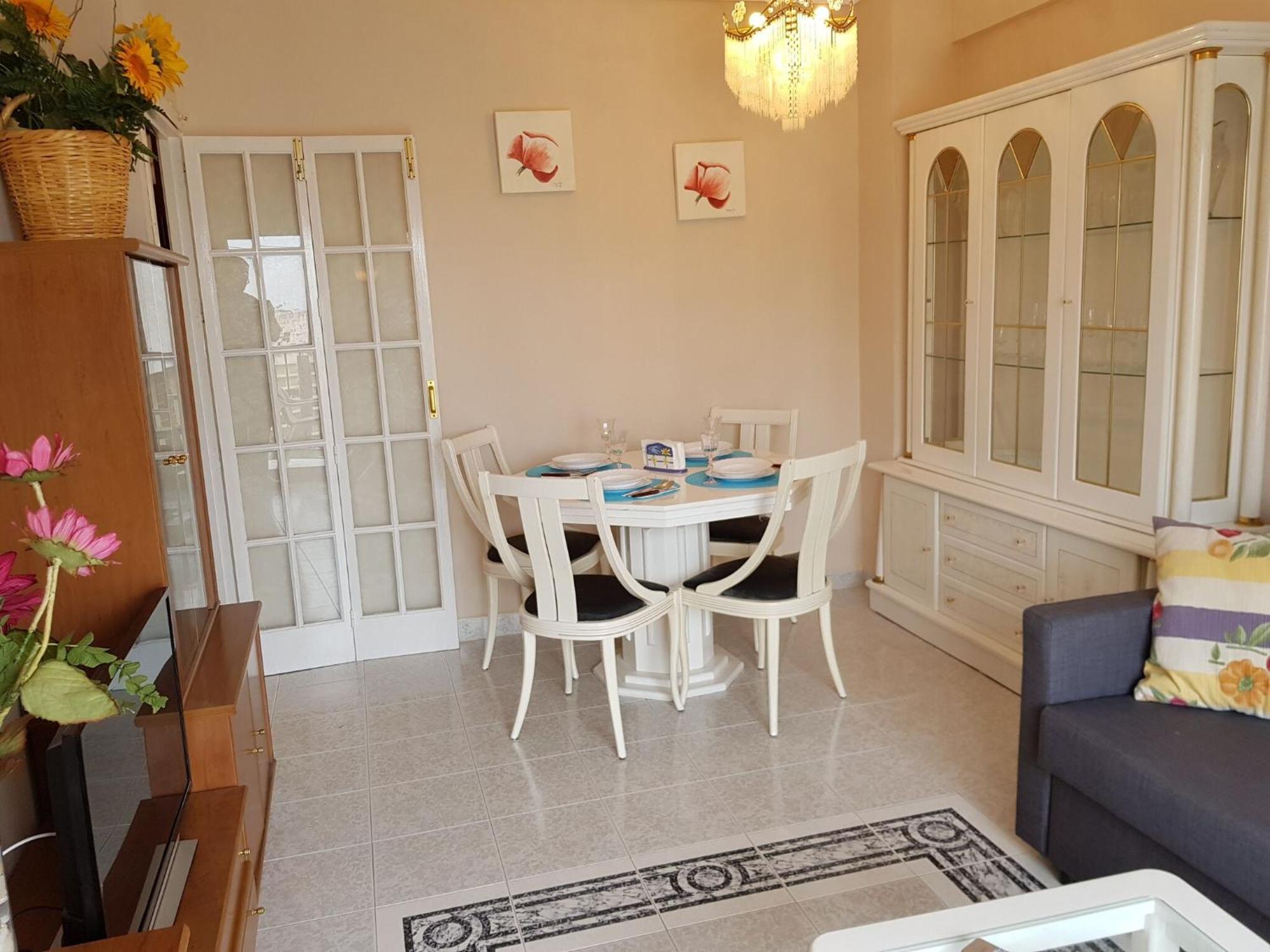 Belvilla By Oyo Sky-high Seaside Flat, Cleaning Included Apartment Fuengirola